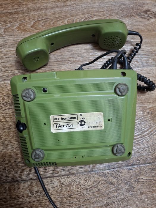 Телефон  VEF-751