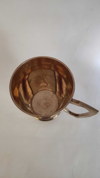 Петорен лот от кани и вази и чаша от масивен месинг