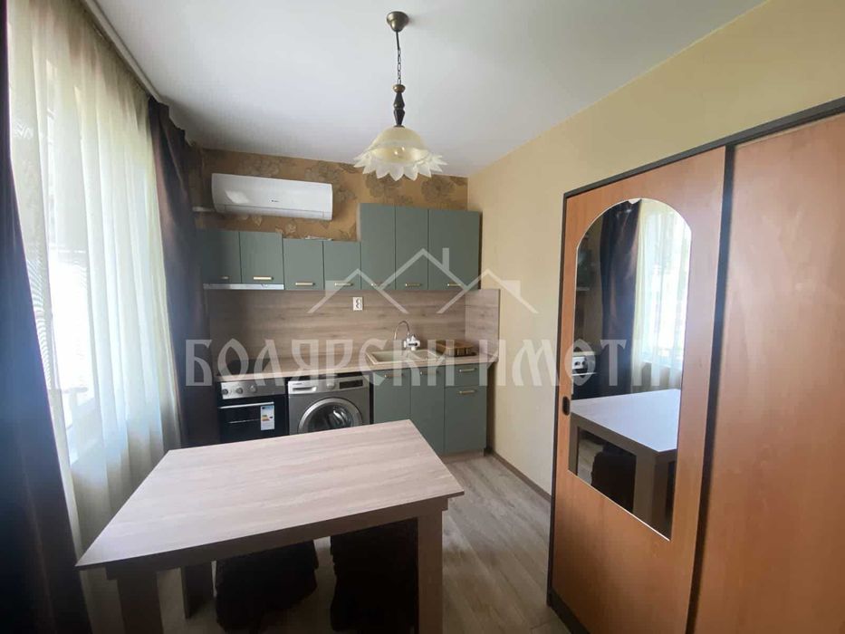 Дава се под наем Тристаен апартамент в Велико Търново, Център - 90 кв.м за 358 € - Снимка #5