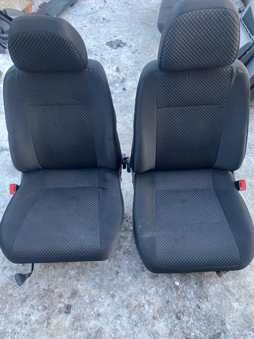 Сиденья Лада Гранта Приора Ларгус
