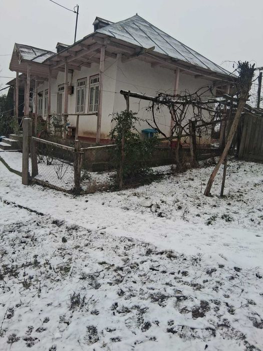 Casa de vanzare cu 7500 mp teren