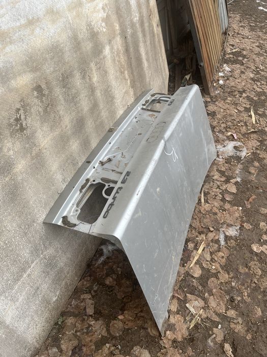 Ауди a6,c4 багажник