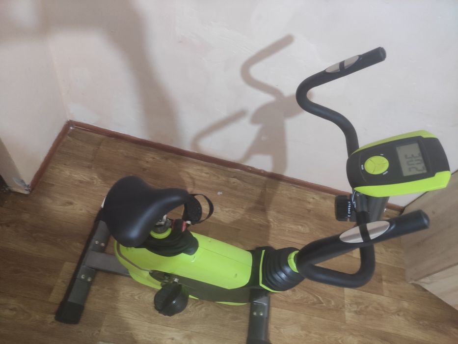 Велотренажер хороший состояние