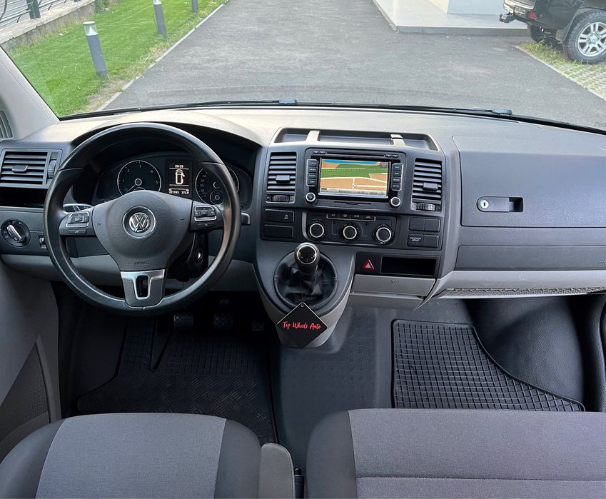 • Volkswagen Caravelle / 4x4 / Impecabilă •