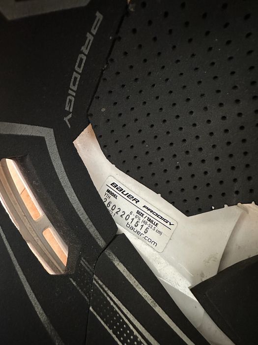 Шлем для хоккея, детский