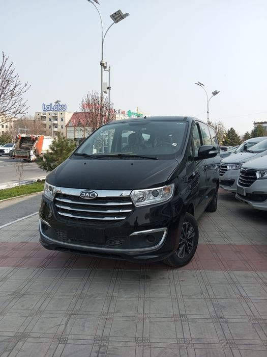 JAC M3 mikroavtobus