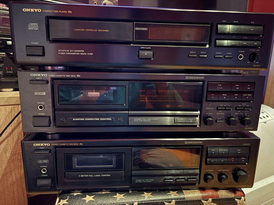 Vand Deck-uri  şi Cd Player Onkyo