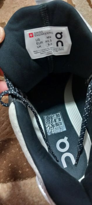 Adidasi inalti On cloud