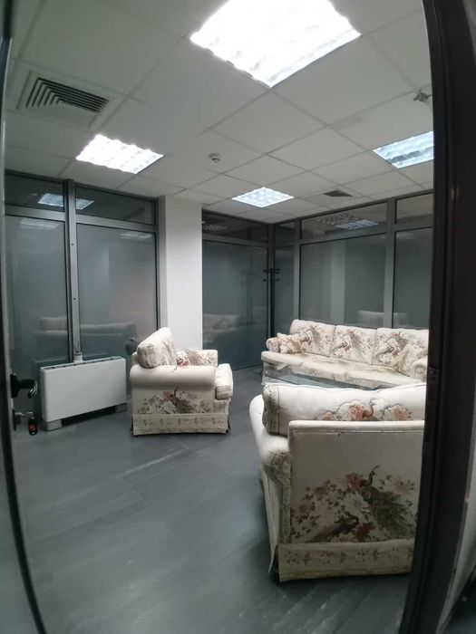 Давам под наем склад в Гео Милев