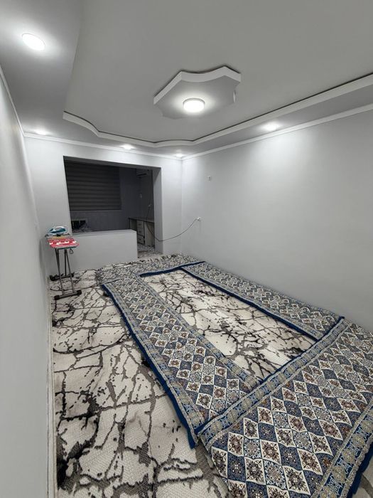 Gulbahor “книжни”da joylashgan 3 xonali kvartira arendaga beriladi