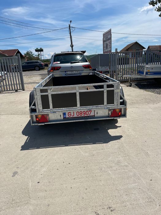 Remorci auto din stoc și la comanda