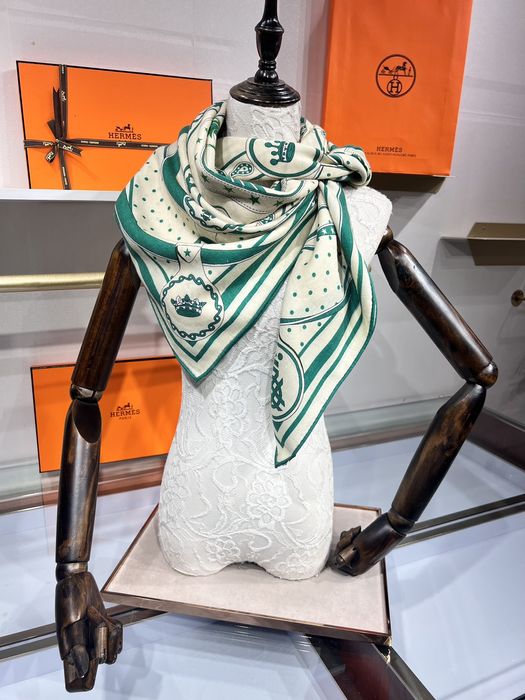 Кашмирено шалче Хермес