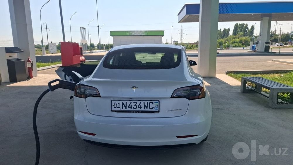 Тесла модел 3 сотилади