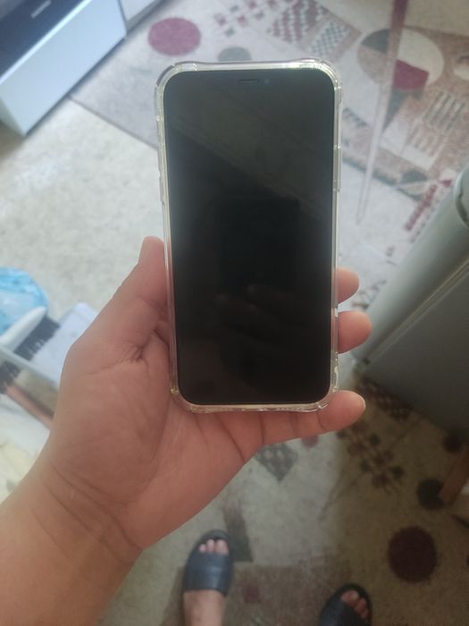iPhone XR 64 red