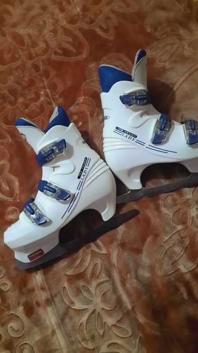 Patine gheață nr. 38/39 damă