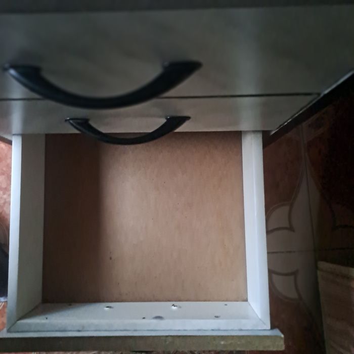 Шкаф на колелца дървен с 4 броя чекмеджета