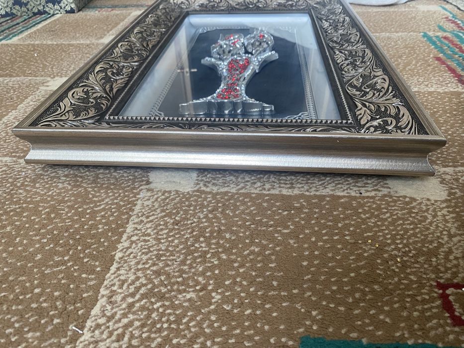 Картина с камнями сваровски