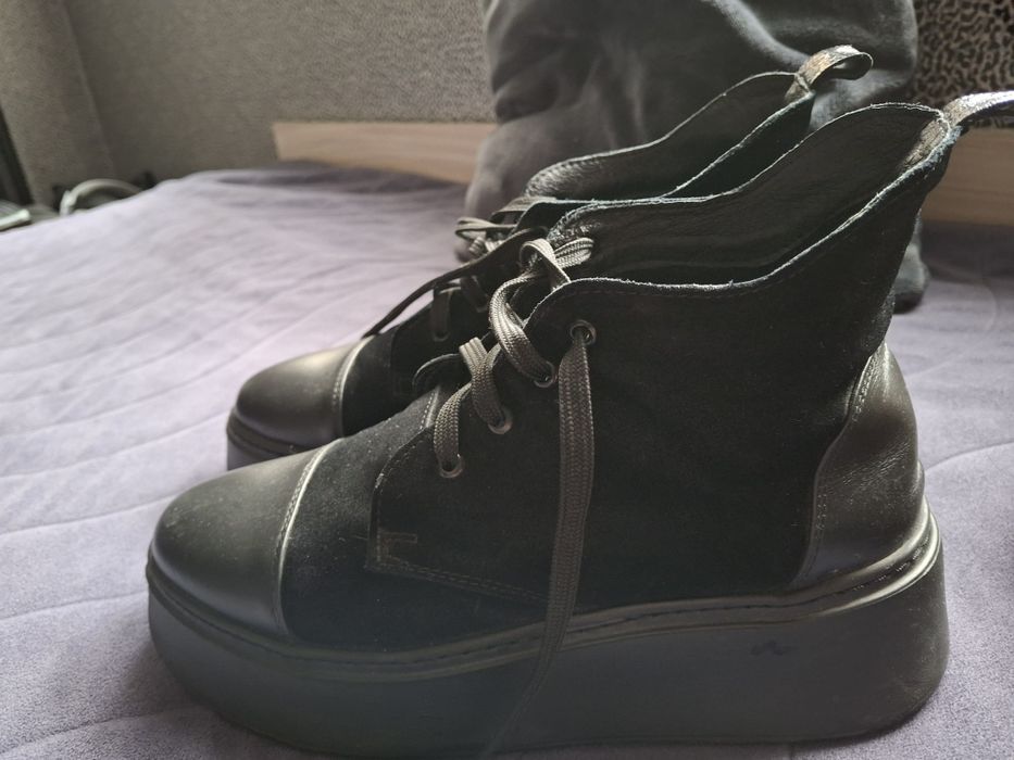 Боти Bianki ,почти нови. Естествен велур.