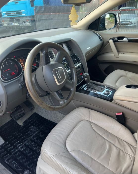 Dezmembrez Audi Q 7 3.0 BUG