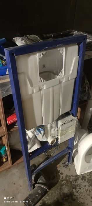 Инсталляция и подвесной унитаз