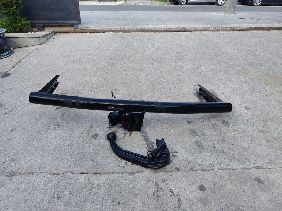 Теглич разглобяем за SKODA OKTAVIA 2 оригинален. 2009 година.