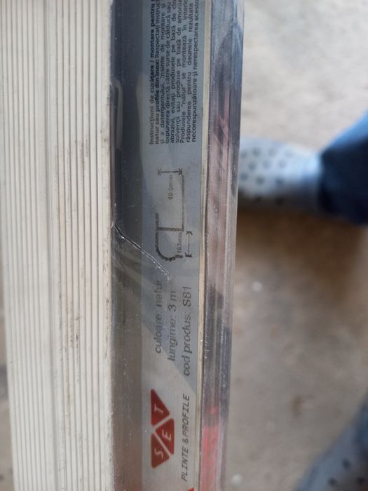 Profil aluminiu,treapta rotund,natur 3m lungime.NOU.Pret.50 lei.