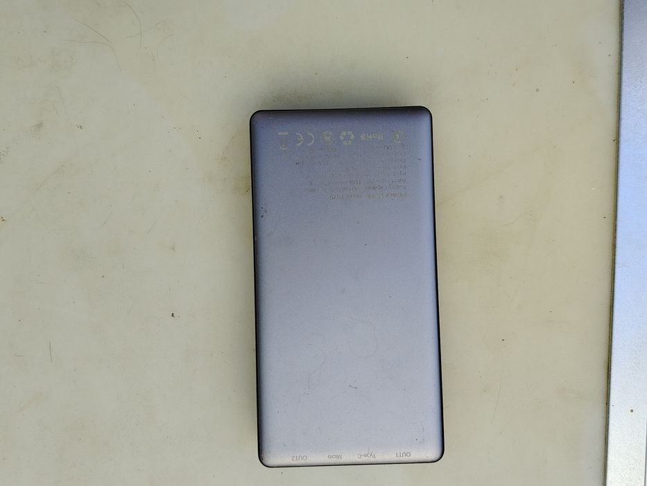 Powerbank 20000 mA perfect funcțional.