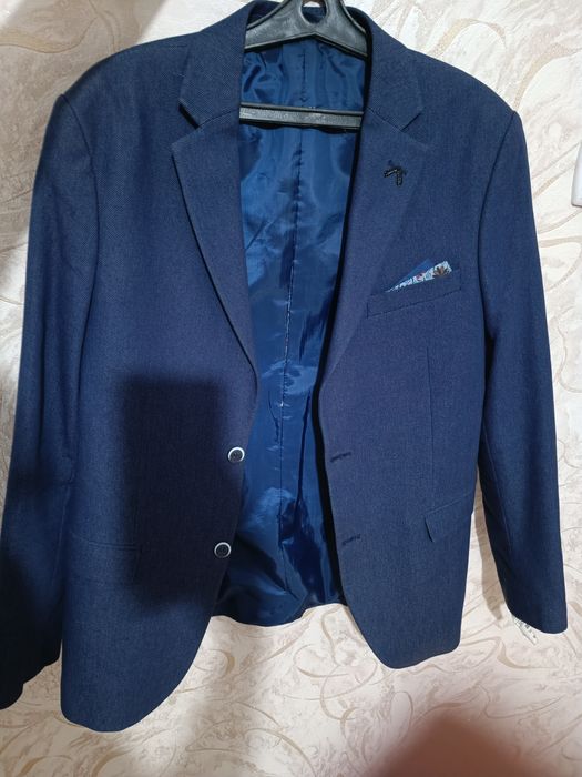 Продам пиджак в отличном состоянии