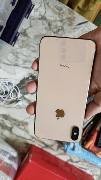 Iphone xs max 64gb