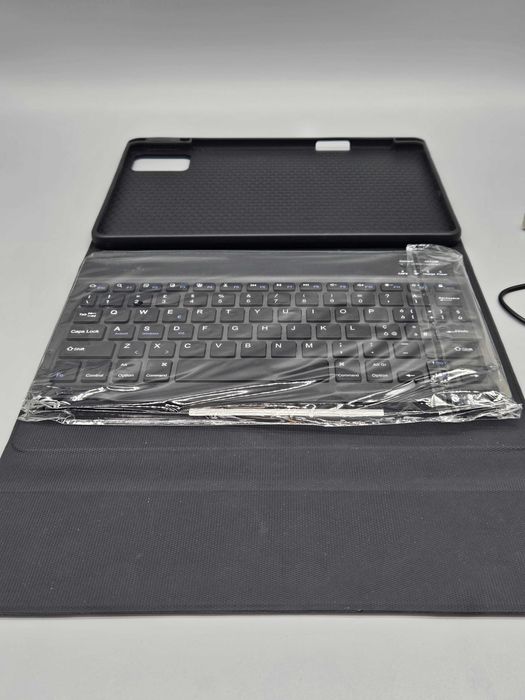 Калъф с безжична клавиатура и мултитъч тъчпад за Lenovo Tab M11 11"