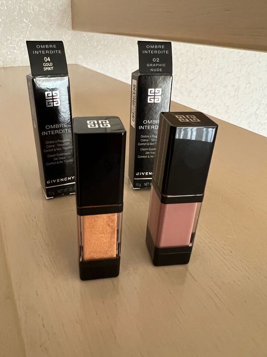 2 farduri pleoape lichide Givenchy