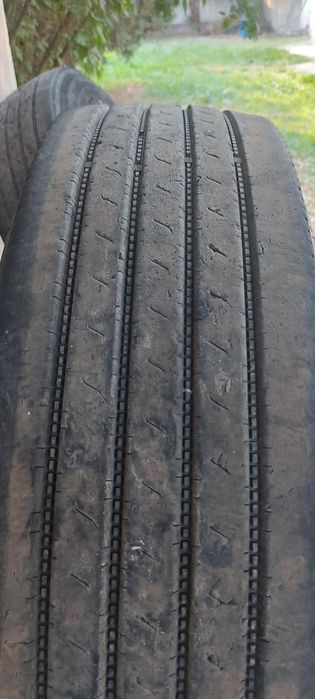 Продам шины на камаз 295/80/22,5