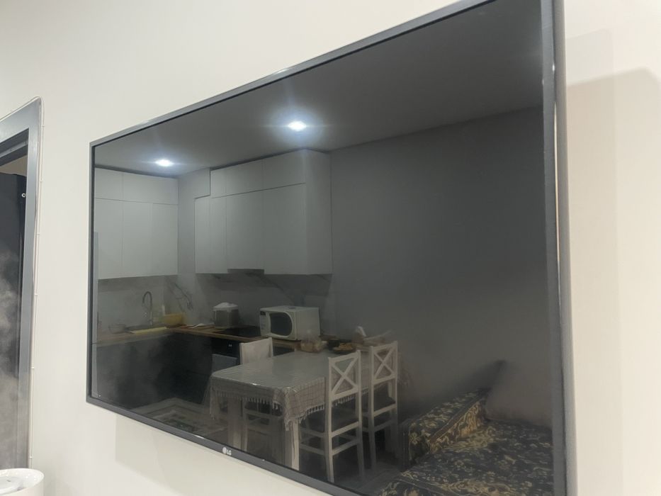 Плазменный телевизор LG