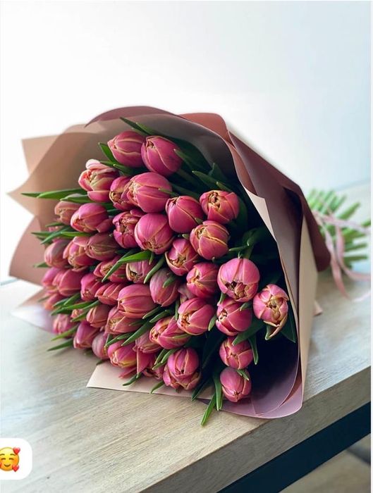 Свежие Тюльпаны оптом и в розницу