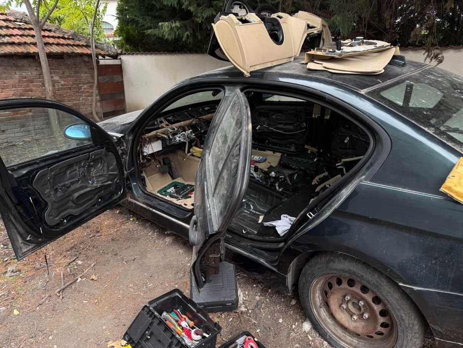 BMW e90 320d На Части
