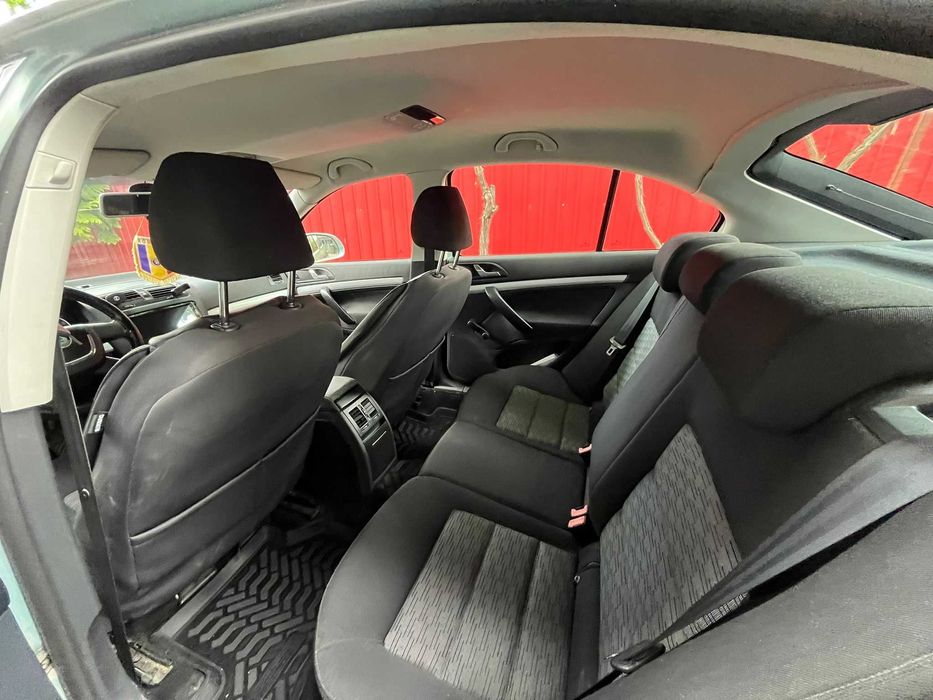 SKODA Octavia 2010 — imagine 4