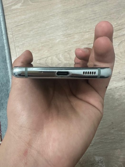 Продам самсунг с 20фе