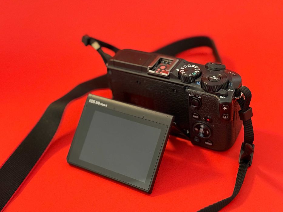 Canon EOS M6 Mark II - 2 buc