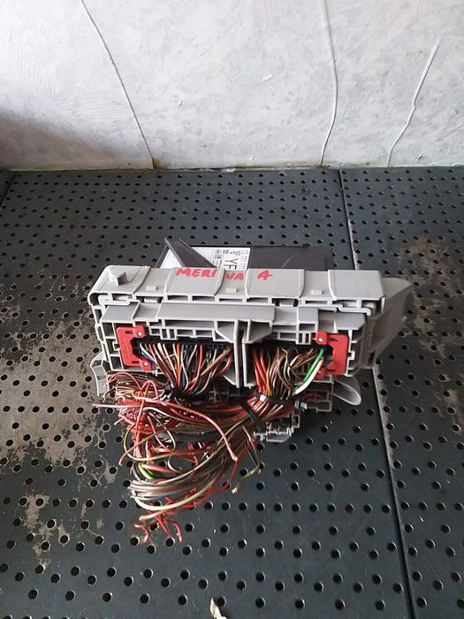 Panou relee modul confort opel meriva a x03 13111111