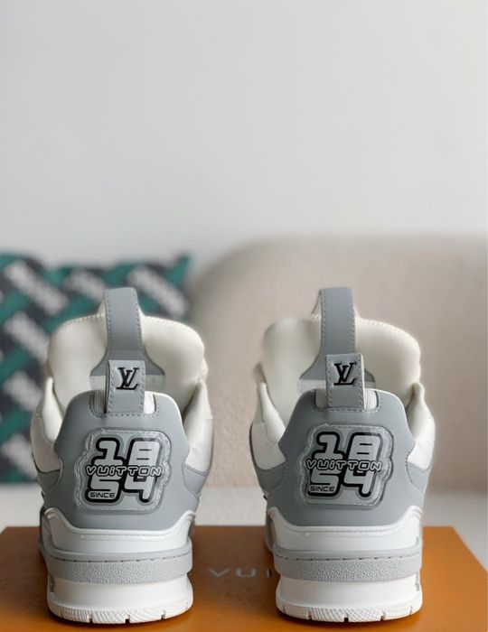 Louis Vuitton si Dior