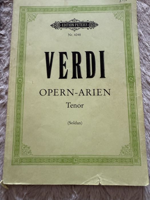 Кулинарни шедьоври,цена 18 лв.Школи-20 лв.за двете.