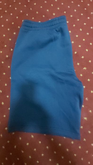 Продаю новые шорты