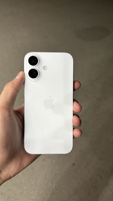 Iphone 16 с гарантией
