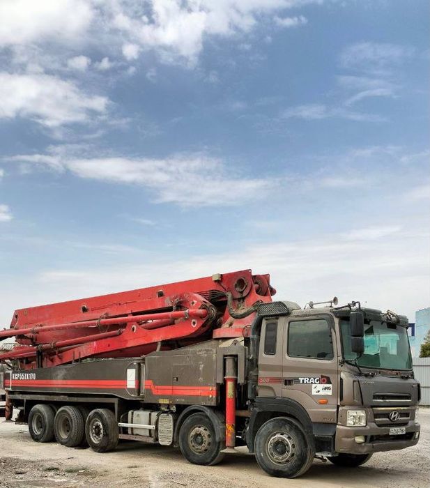 KCP Автобетонасос 55 метрлик 2012 йил 8500 Моточас