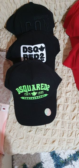 Sapca disquared.icon.moschino