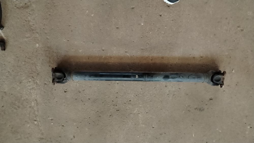 Преден ( къс) кардан БМВ Е90 Е91 Х1 Е84 / BMW E90 E91 X1 E84 XDrive