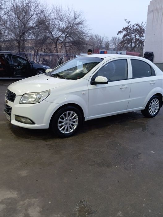 продам Машуни Нексия 3