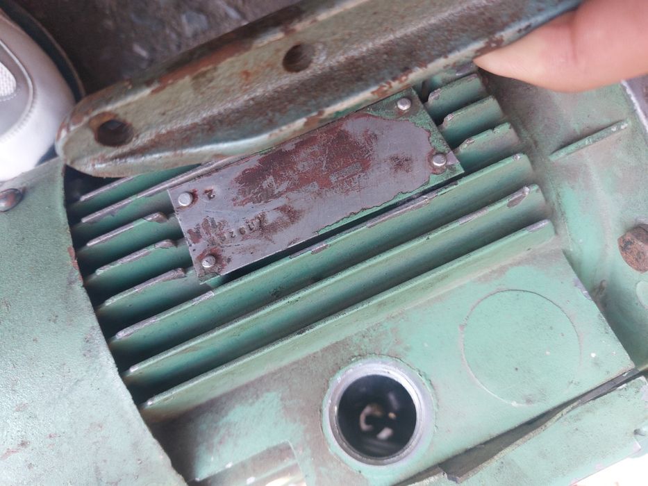 Электродвигатель