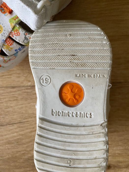 Бебешки сандали biomecanics