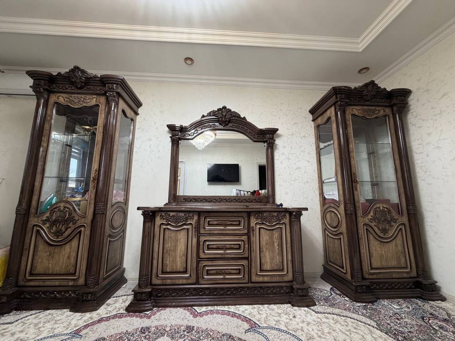 Mebel sotiladi xammasi